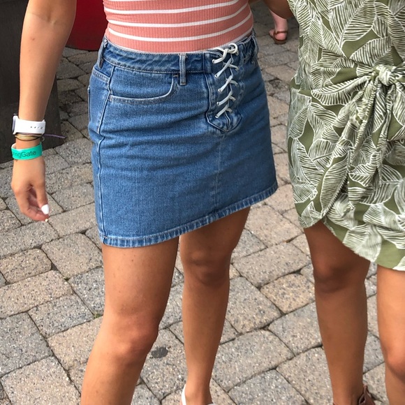 Denim Lace-Up Skirt - Picture 7 of 8